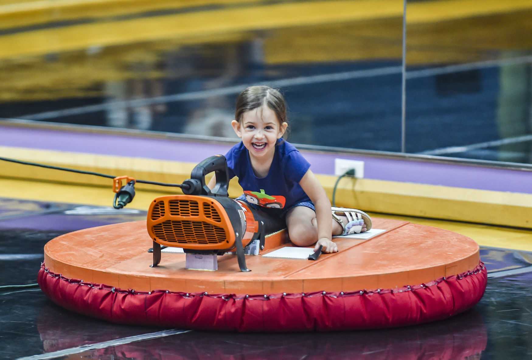 081719-bet-discoveryfair-05.jpg